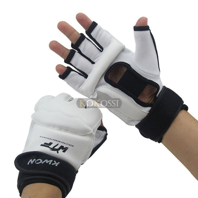 New Half Finger Fight Boxing Gloves Mitts Sanda Karate Sandbag TKD Protector For Boxeo MMA Muay Thai Kick Boxing Training